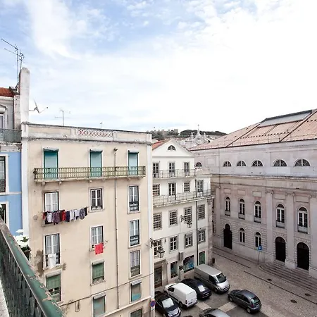 Spacious Sunny Flat- Baixa / Rossio Apartament Lizbona